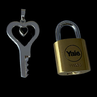 Il Cuore chastity key with padlock