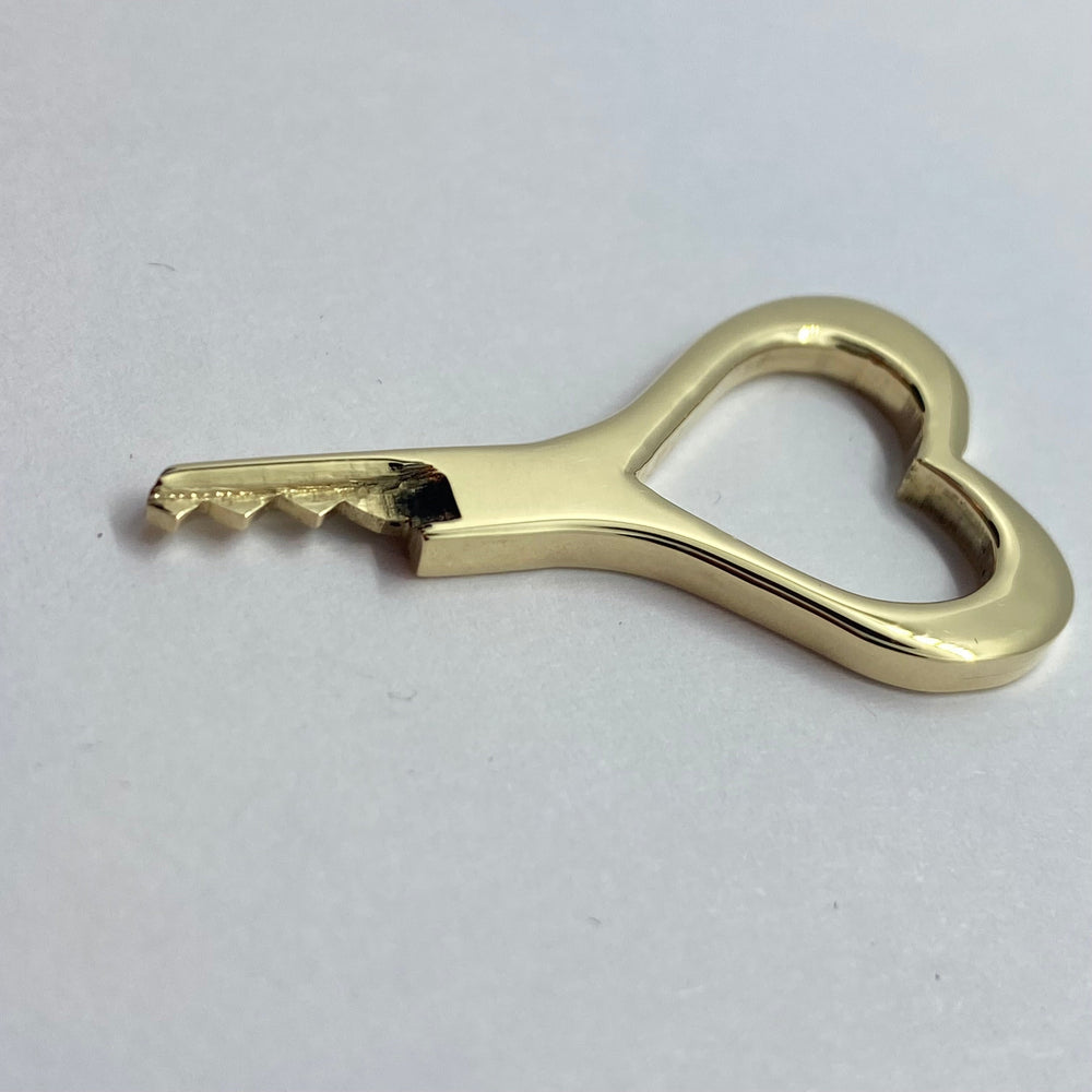 
                  
                    chastity-shop Golden Heart Key
                  
                