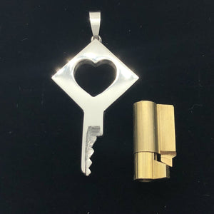 
                  
                    chastity-shop Keys with cylinder lock The Romeo
                  
                