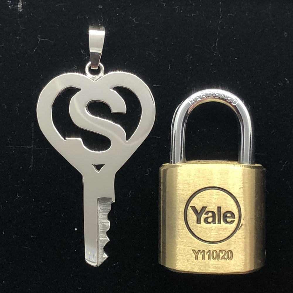 
                  
                    chastity-shop Keys with padlock The Alphabet Heart chastity key with padlock
                  
                