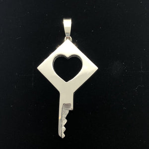 
                  
                    chastity-shop Keys with padlock The Romeo with padlock
                  
                