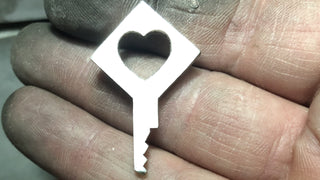 chastity-shop Keys with padlock The Romeo with padlock