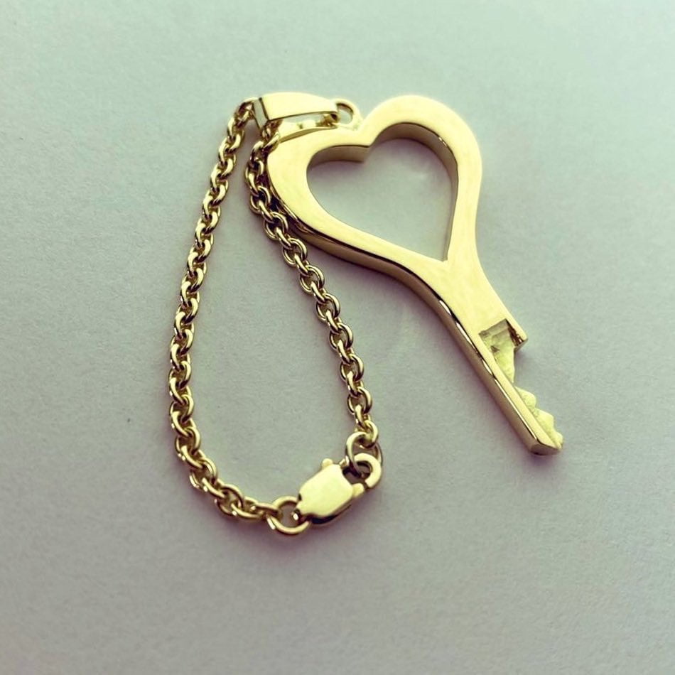 
                  
                    chastity-shop 14 carat yellow gold Open your Heart
                  
                